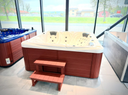 Vírivka Wave Plus - vystavený model
